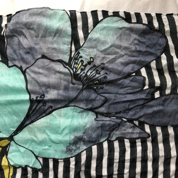 Scarf - Picture 3 of 3